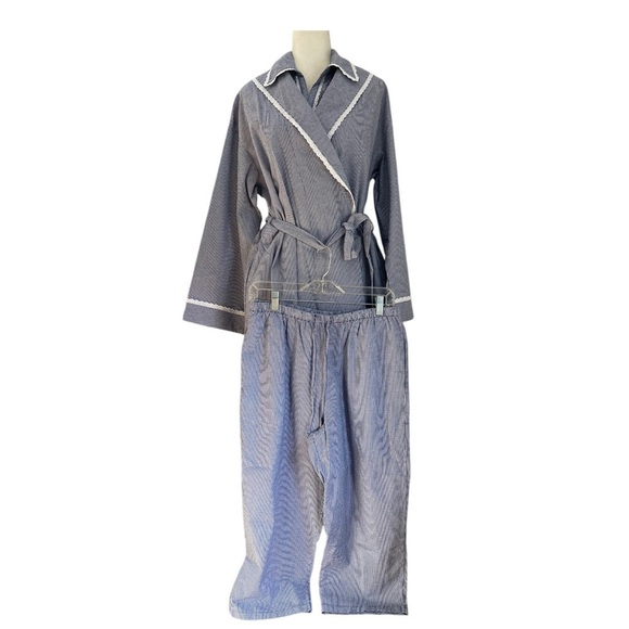 Lanz of Salzburg Pajama Set with Robe Seersucker Blue White Check Lace Trim - Picture 2 of 15